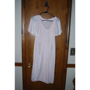 MISS DIVA VINTAGE PINK NIGHTGOWN SIZE MEDIUM